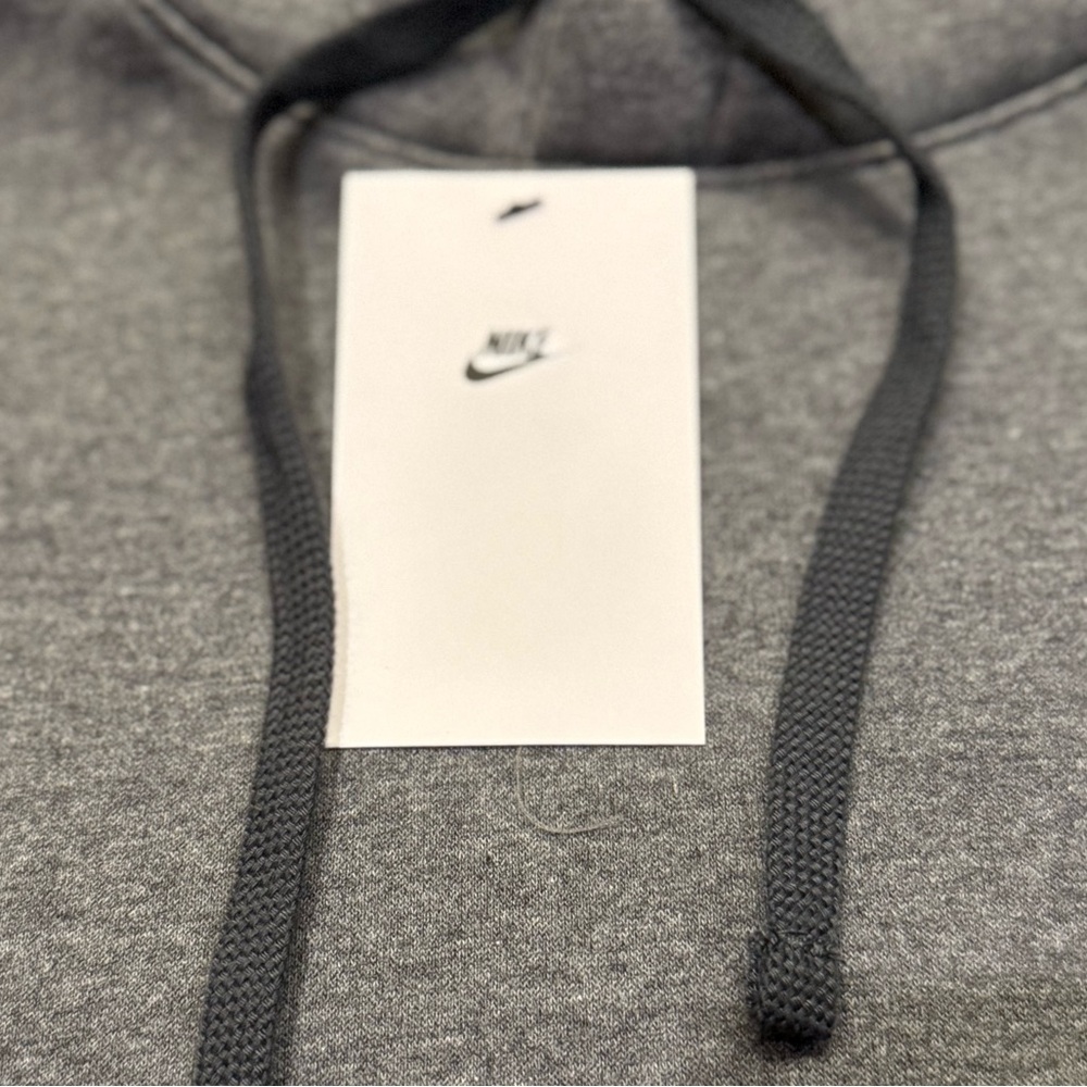 NIKE men’s Sportswear Club Fleece Hoodie - Picture 12 of 13